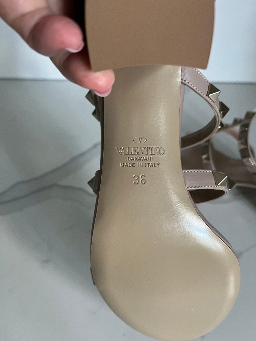 Valentino Garavani Rockstud Leather Slide Sandal 60mm, Poudre sz 36 - Authentic - Picture 11 of 15